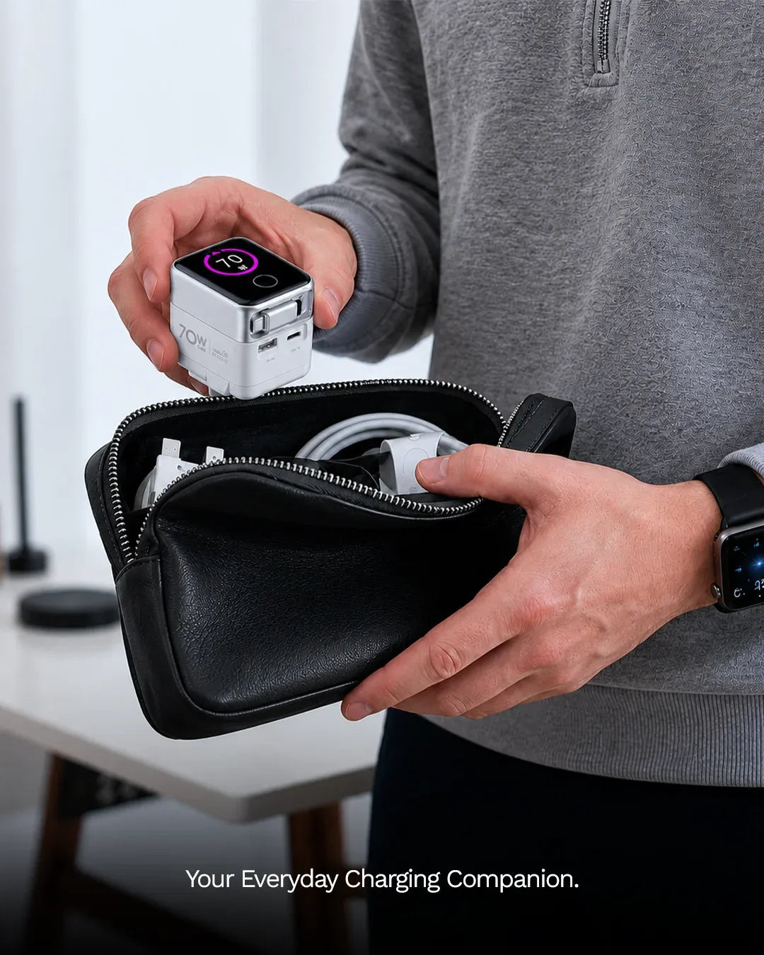 LOOP 70W GaN Charger with Display