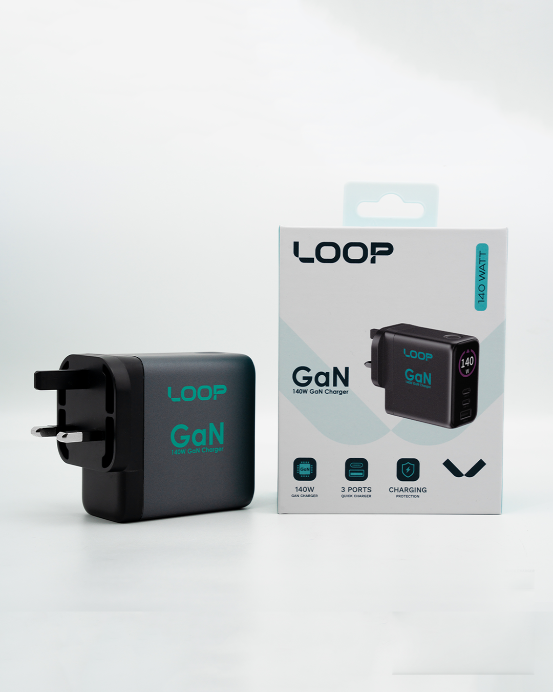 LOOP 140W GaN Charger with Display